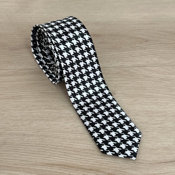 EUC Umo Lorenzo Italy Black & White Houndstooth Checked Skinny Necktie 57.75"x2" - Picture 14 of 15